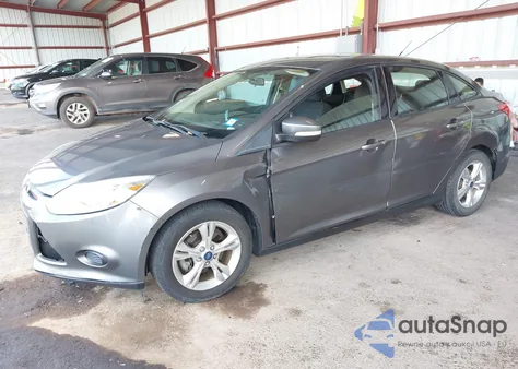 2013 Ford Focus Se z USA, uszkodzony, nr VIN 1FADP3F25DL354243